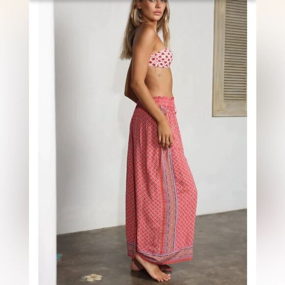 Tigerlily size 4 small s Belize Shani Wide Leg Pant - Belize Berry 100% viscose - Picture 2 of 8